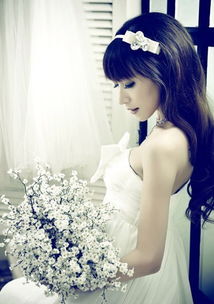 100件婚纱 100枚钻戒 完美的婚礼