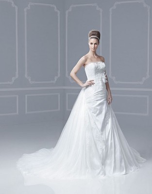 【婚纱批发广州 婚纱批发广州 婚纱批发广州 婚纱批发广州婚纱批发】价格,厂家,图片,婚纱、礼服,广州市番禺区南村安玲美服装加工厂-