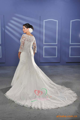 批发供应外贸高档婚纱与礼服：花之恋嫁衣坊P-WD-019产品详解